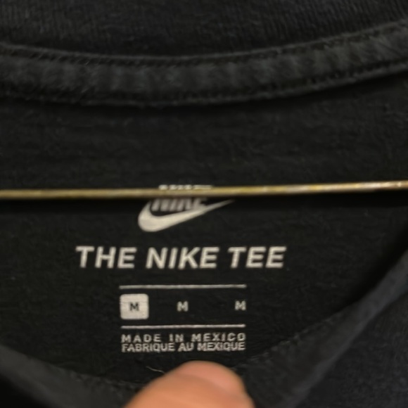 Nike men’s medium long sleeve t shirt - Picture 3 of 7